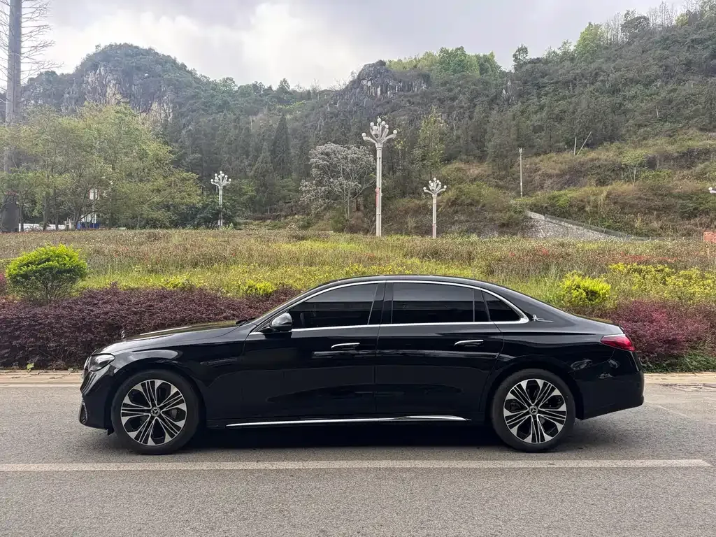 Mercedes-Benz E-Class 2025 из CN, фото 5