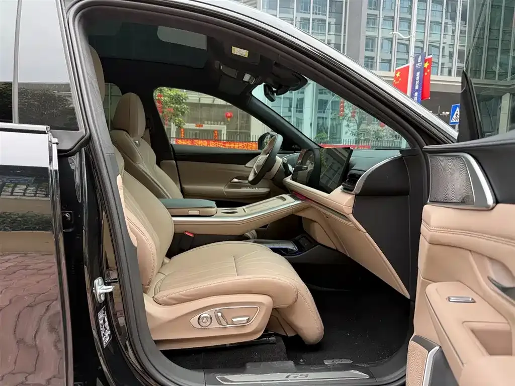 XPeng G9 2025 из CN, фото 2