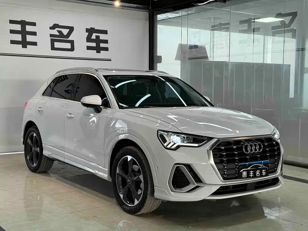Audi Q3 — фото 5
