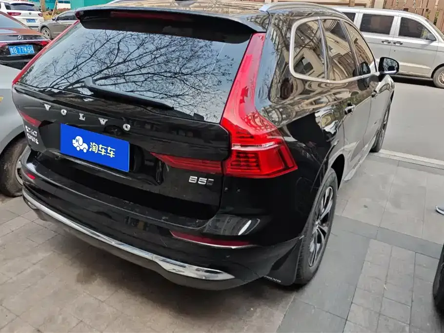 Volvo XC60 — фото 10