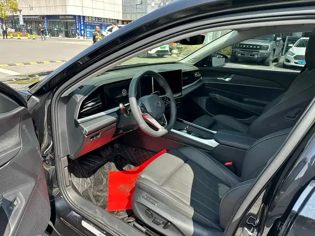 Volkswagen Passat 2024 из CN, фото 8