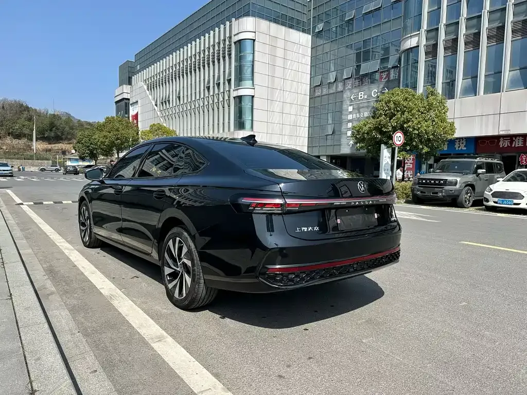 Volkswagen Passat 2024 из CN, фото 9