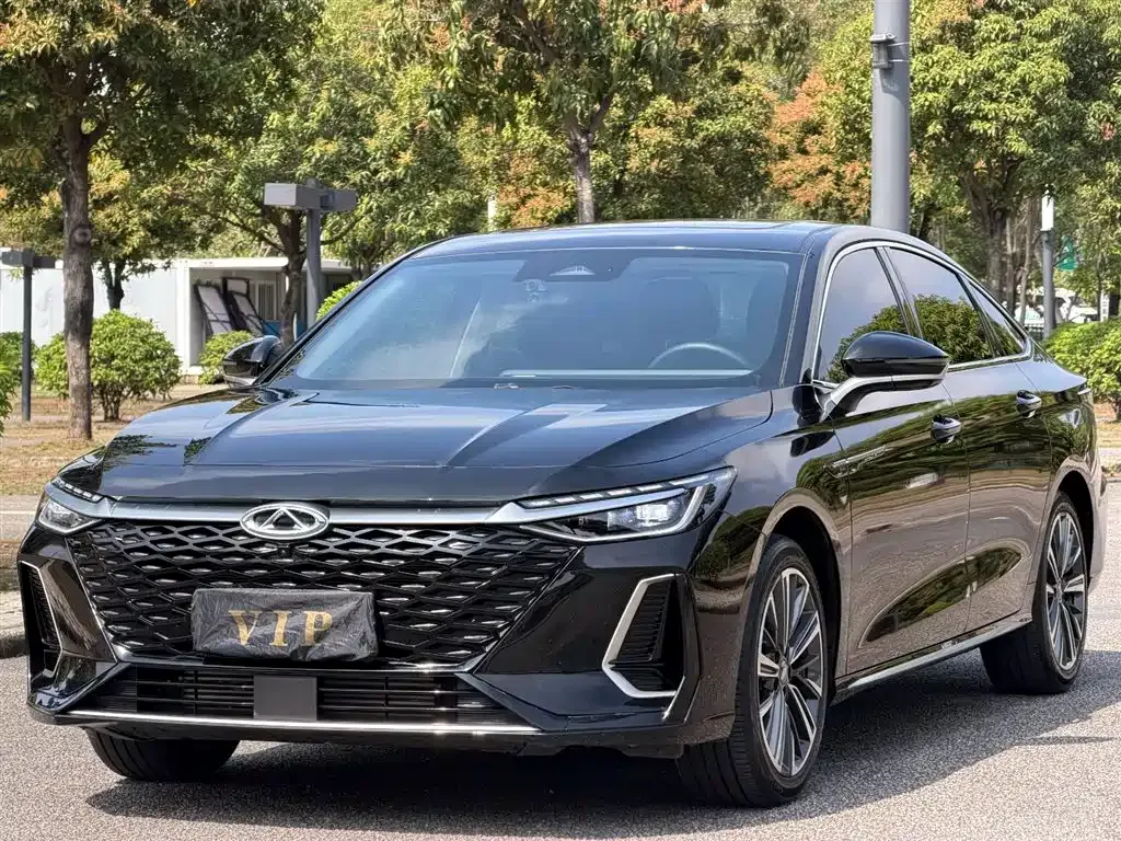Chery Arrizo 8
