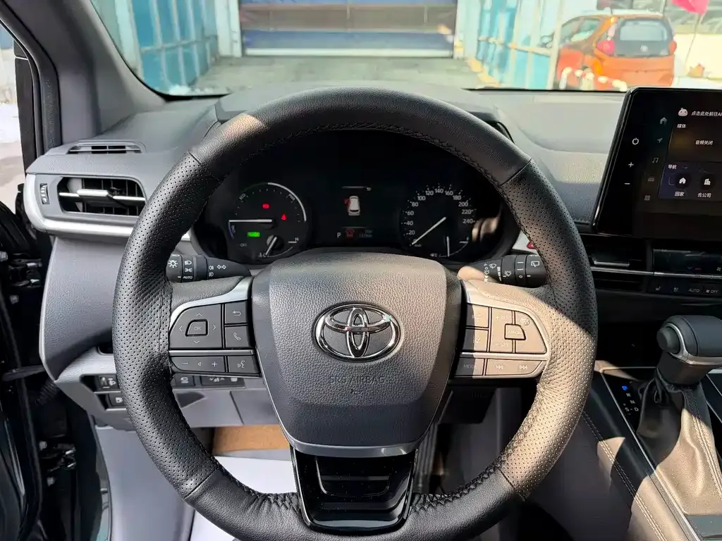 Toyota Sienna 2026 из CN, фото 7