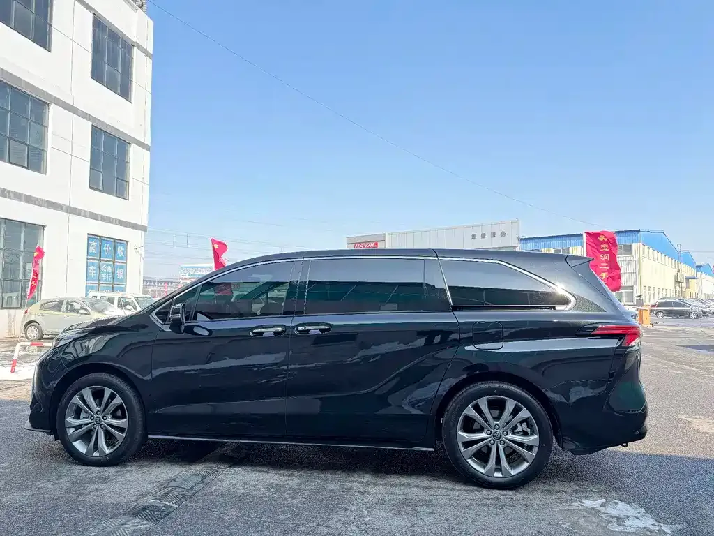 Toyota Sienna 2026 из CN, фото 9