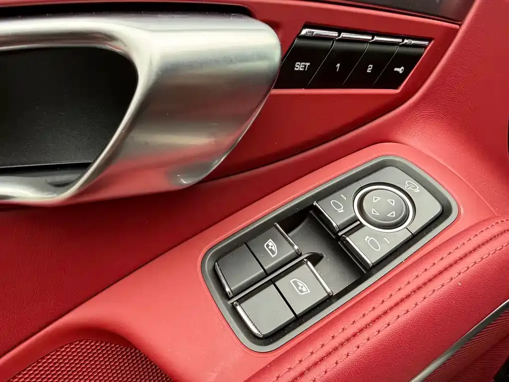 Porsche 718 — фото 5