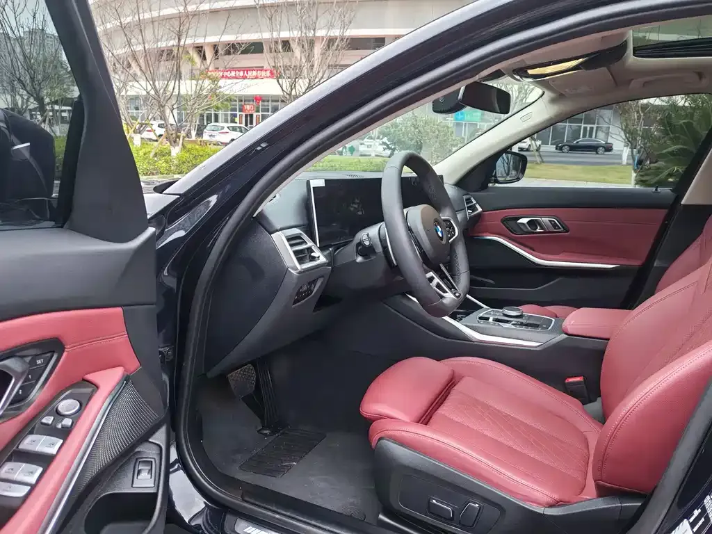 BMW 3 Series 2025 из CN, фото 8
