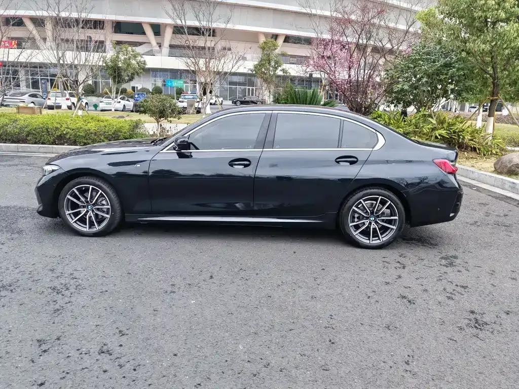 BMW 3 Series 2025 из CN, фото 6