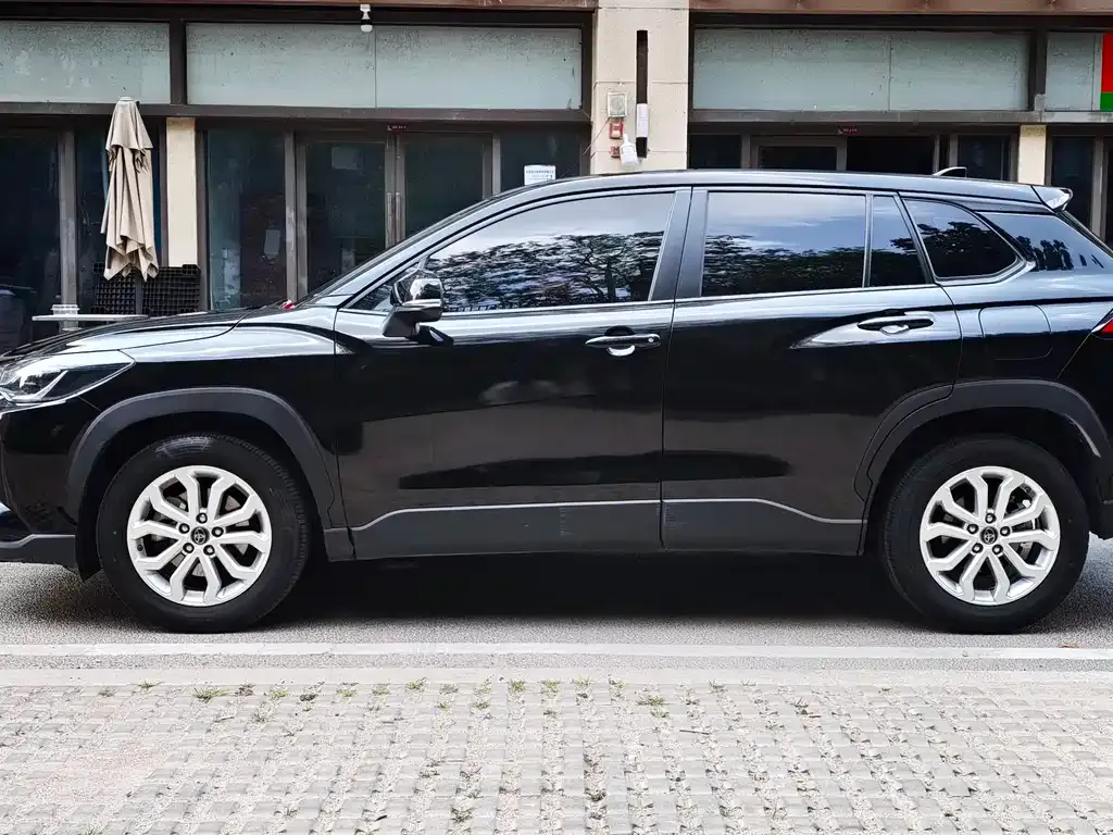Toyota Frontlander 2023 из CN, фото 3