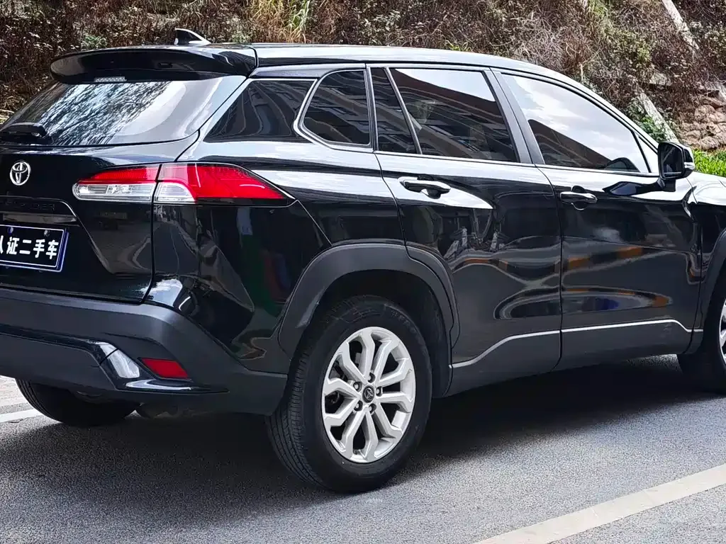 Toyota Frontlander 2023 из CN, фото 10