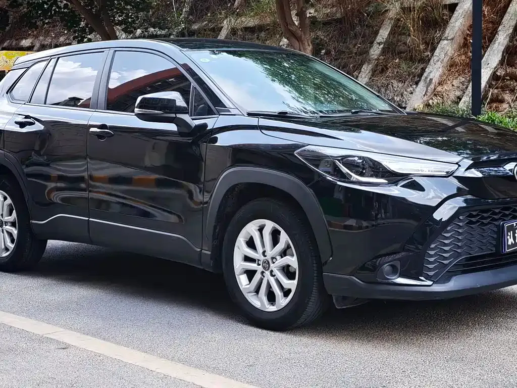 Toyota Frontlander 2023 из CN, фото 8