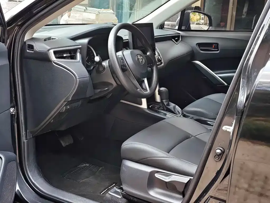 Toyota Frontlander 2023 из CN, фото 6