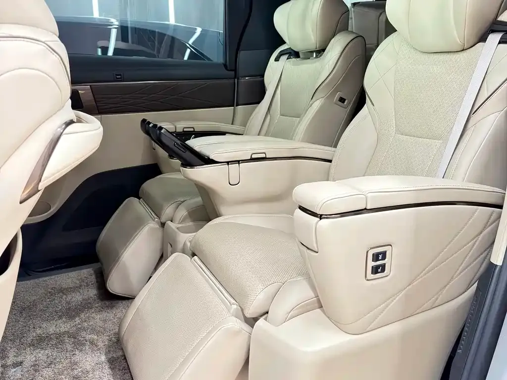 Toyota Alphard 2025 из CN, фото 4