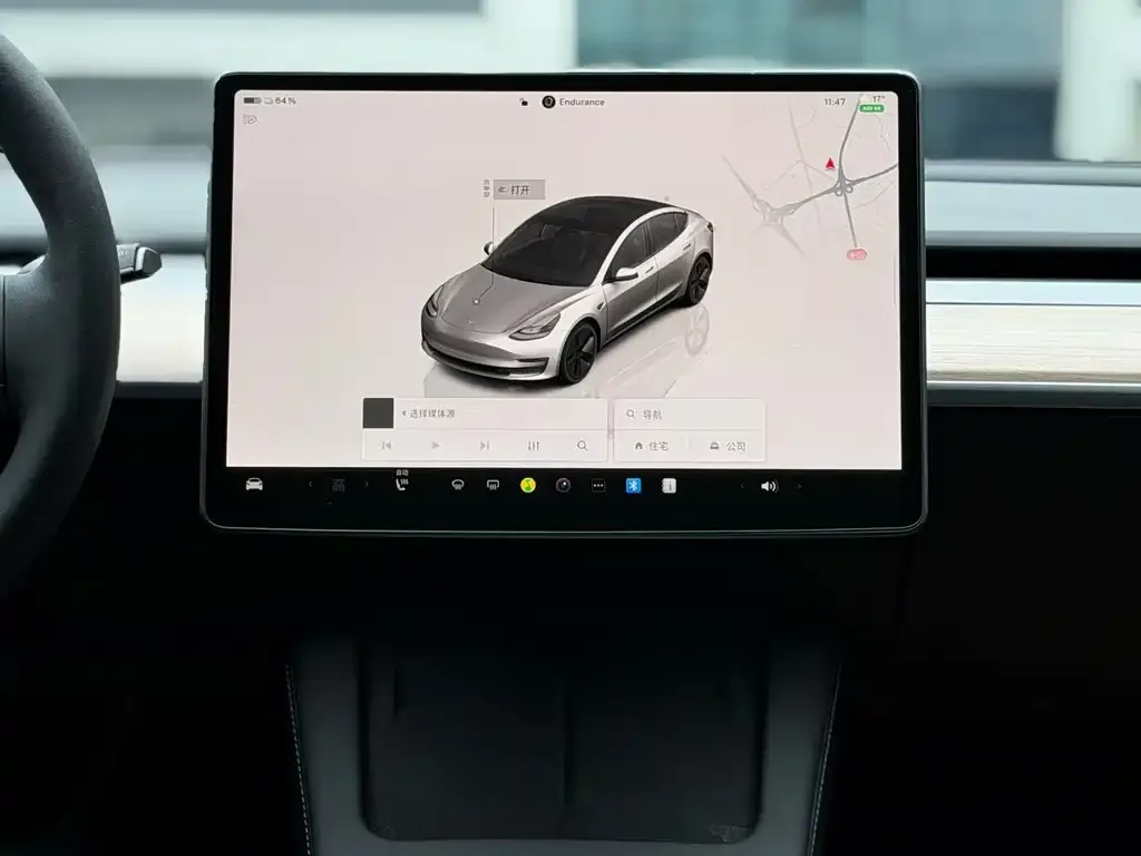 Tesla Model 3 — фото 3