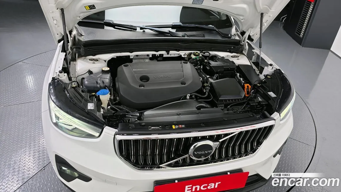 Volvo XC40 2023 из KR, фото 8