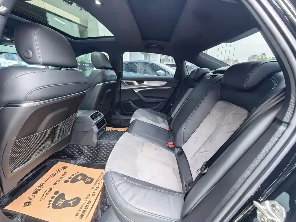 Audi A6L 2025 из CN, фото 8