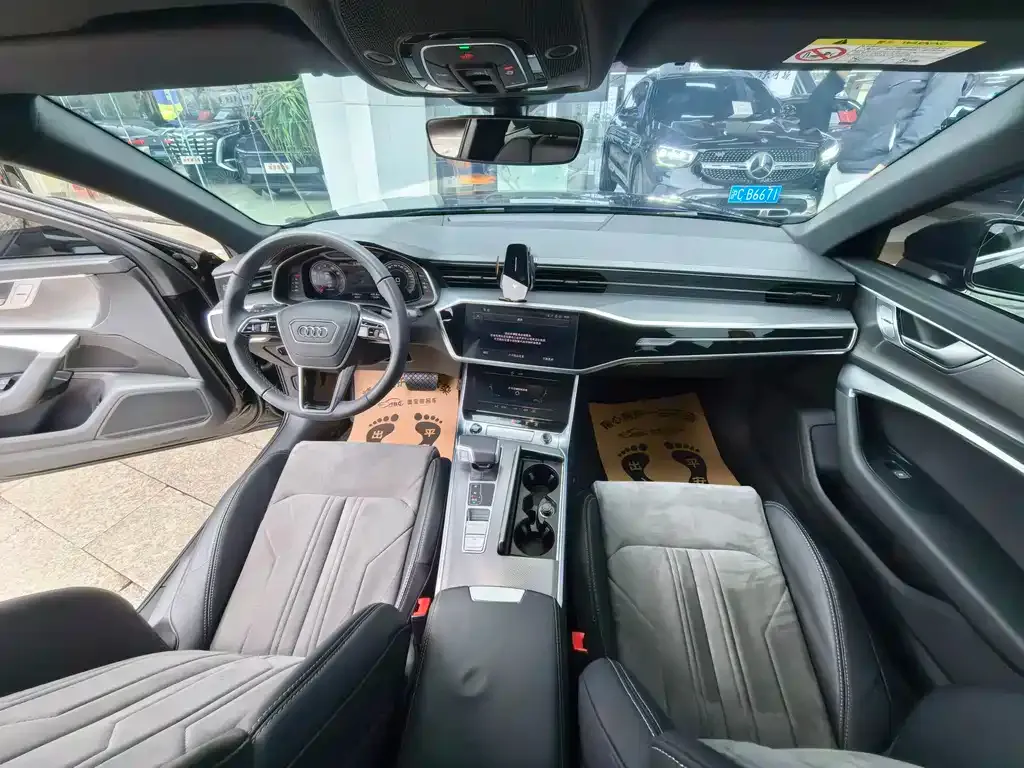 Audi A6L 2025 из CN, фото 3
