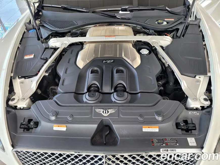 Bentley Continental 2021 из KR, фото 9