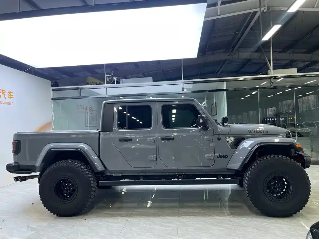 Jeep Gladiator — фото 3