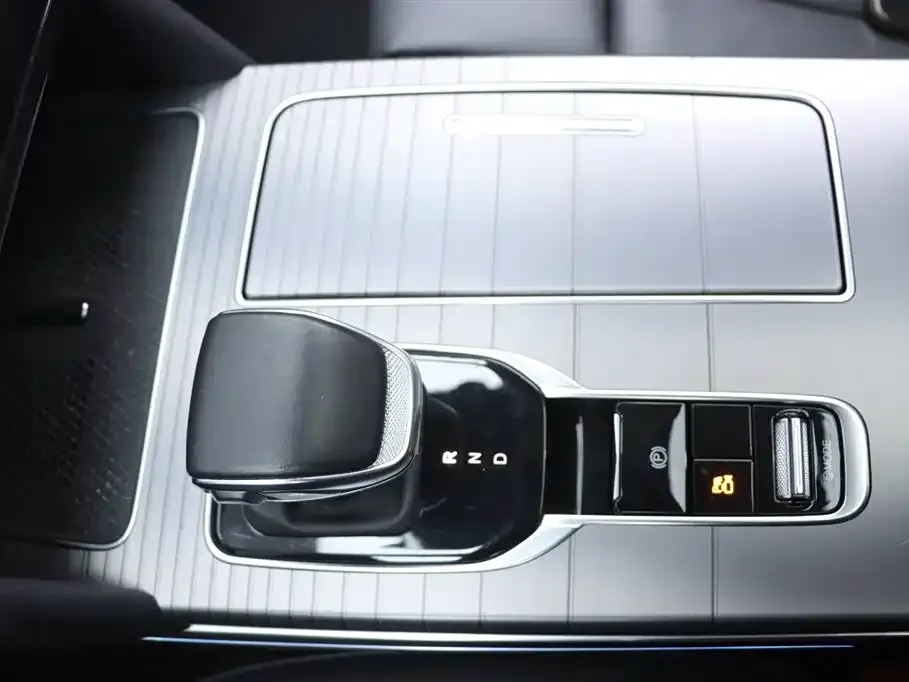 Hongqi HS7 PHEV 2024 из CN, фото 5