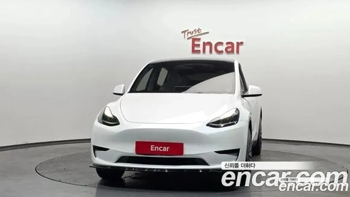 Tesla Model Y — фото 7