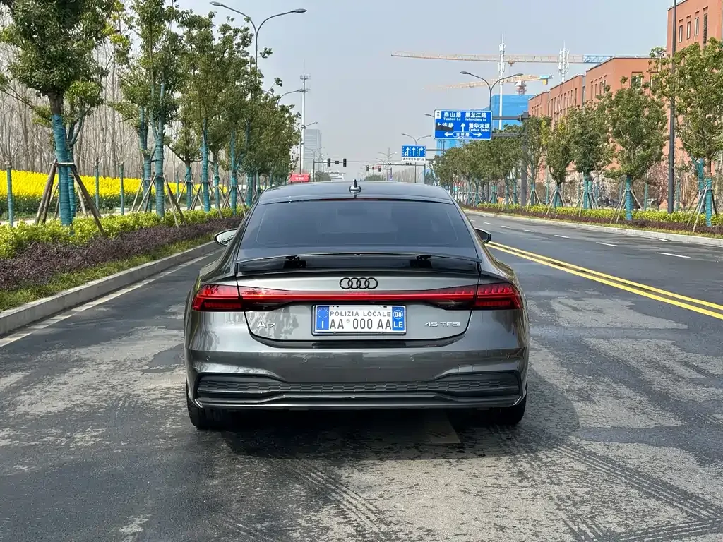 Audi A7 — фото 10