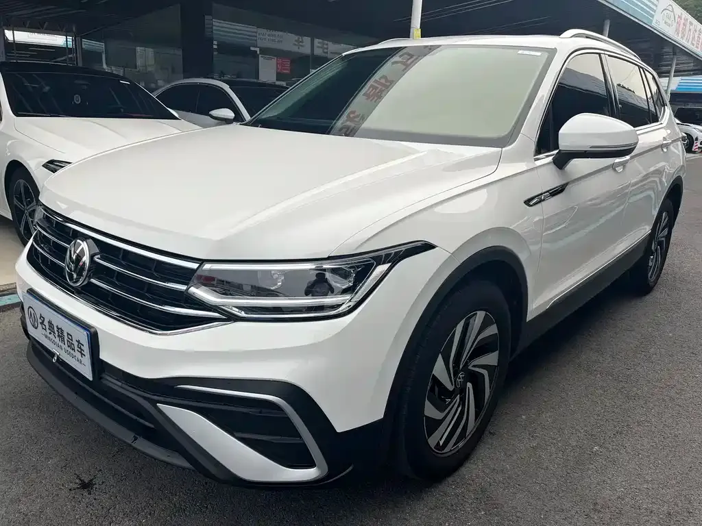 Volkswagen Tiguan L 2022 из CN, фото 1