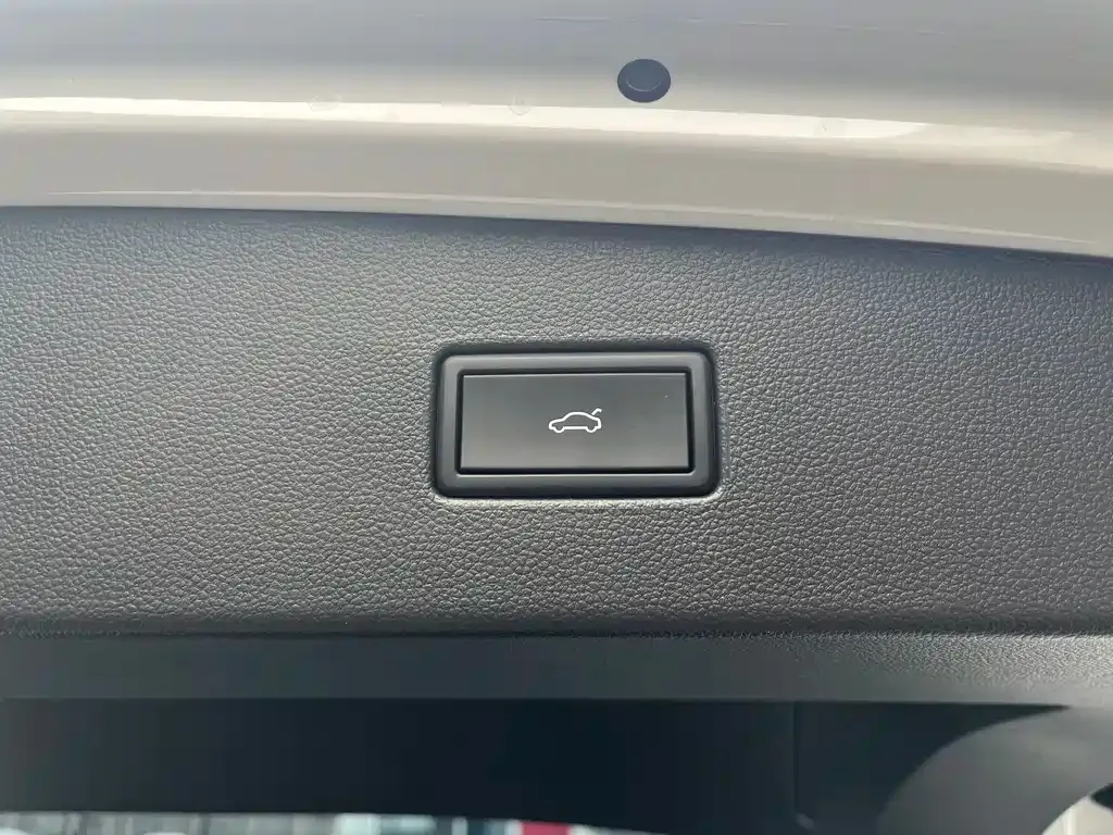 Volkswagen Tiguan L 2022 из CN, фото 8