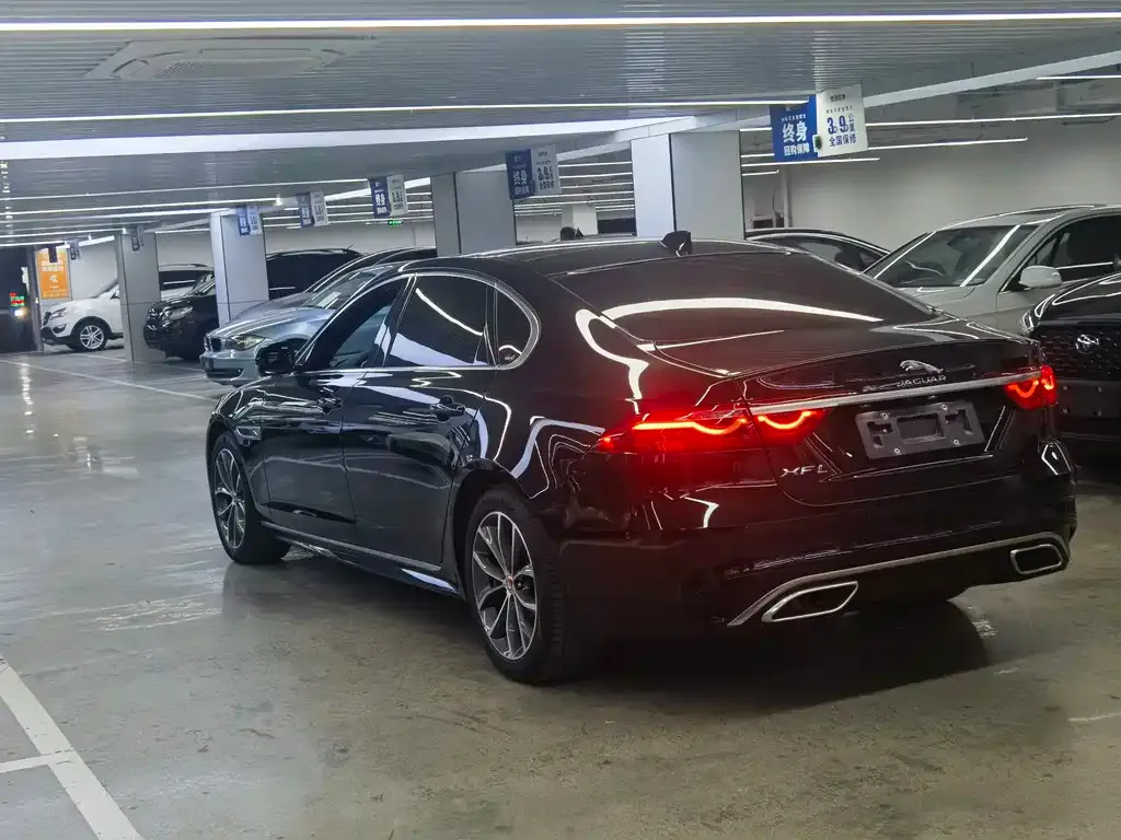 Jaguar XFL — фото 10