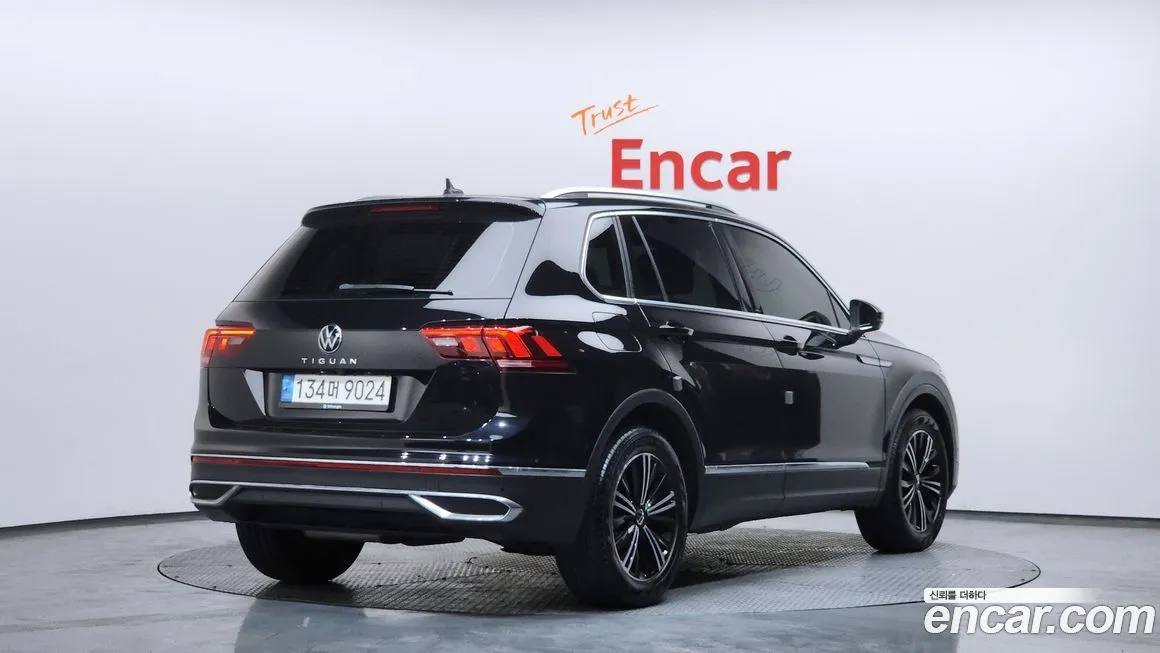 Volkswagen Tiguan — фото 2