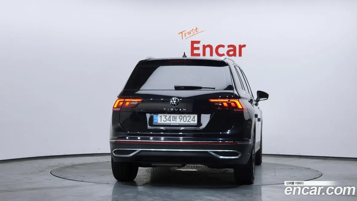 Volkswagen Tiguan — фото 4