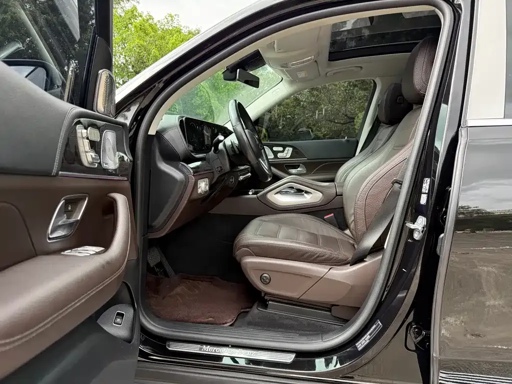 Mercedes-Benz GLS — фото 2