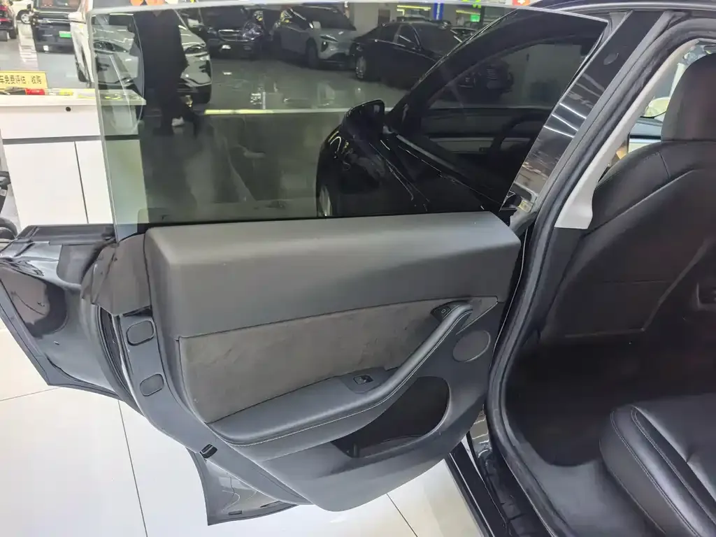 Tesla Model Y 2022 из CN, фото 10