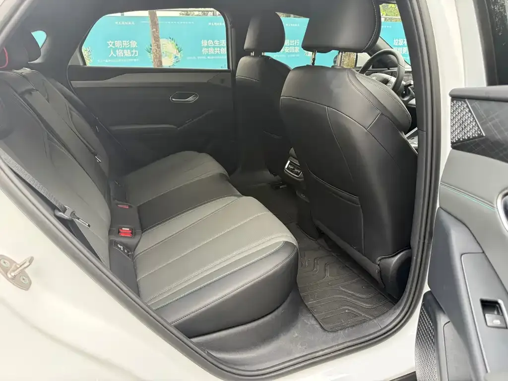 BYD Qin L 2025 из CN, фото 6