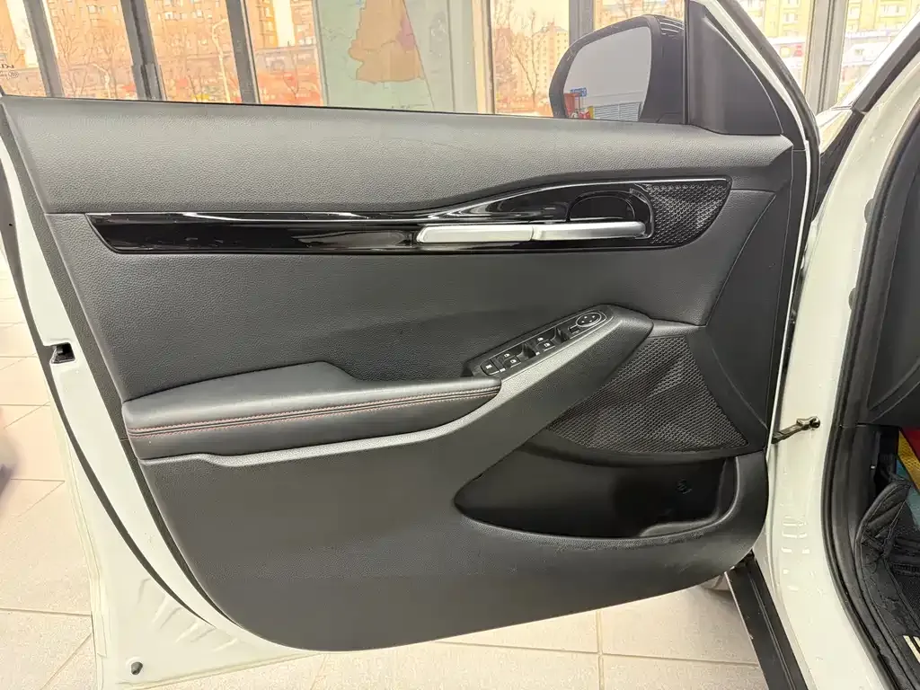 Kia KX3 2022 из CN, фото 10