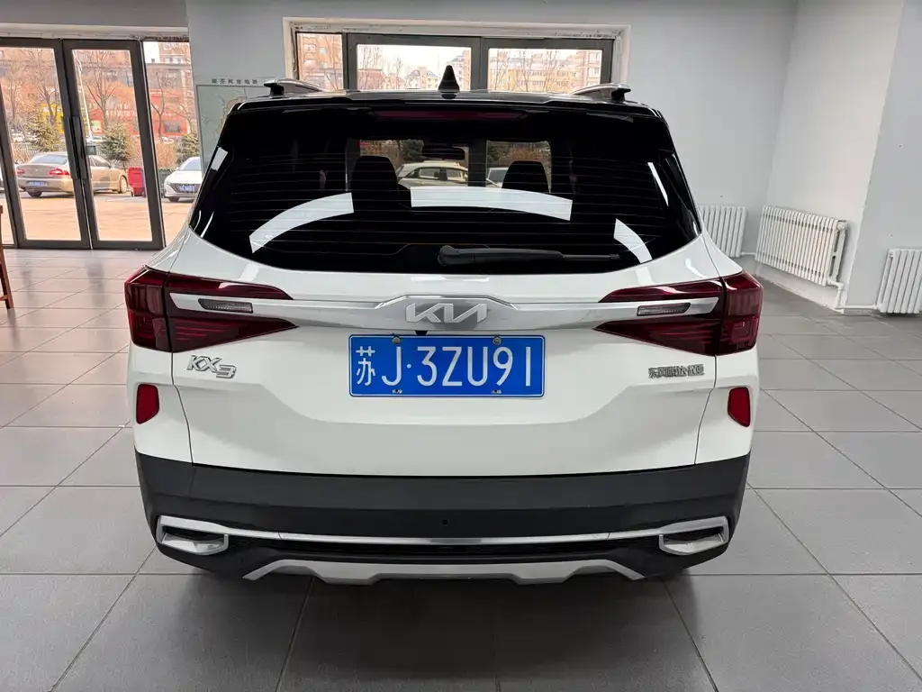 Kia KX3 2022 из CN, фото 2