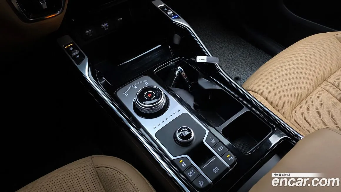 Kia Sorento — фото 7