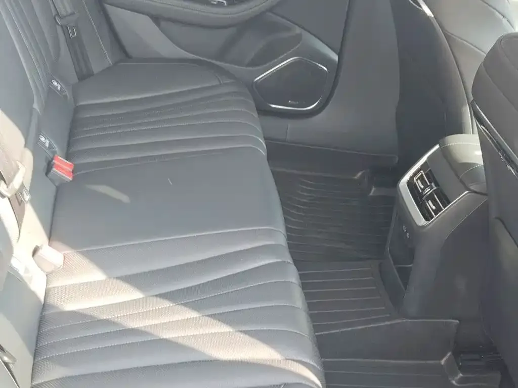 Hongqi H5 2023 из CN, фото 2