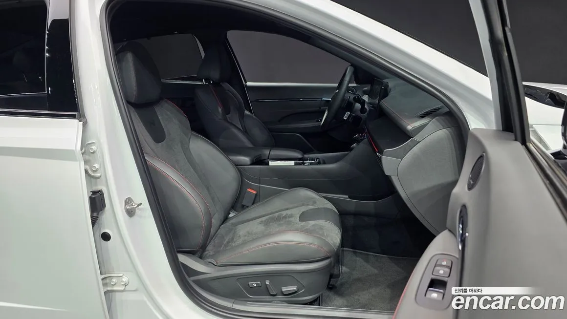 Hyundai Sonata 2024 из KR, фото 2
