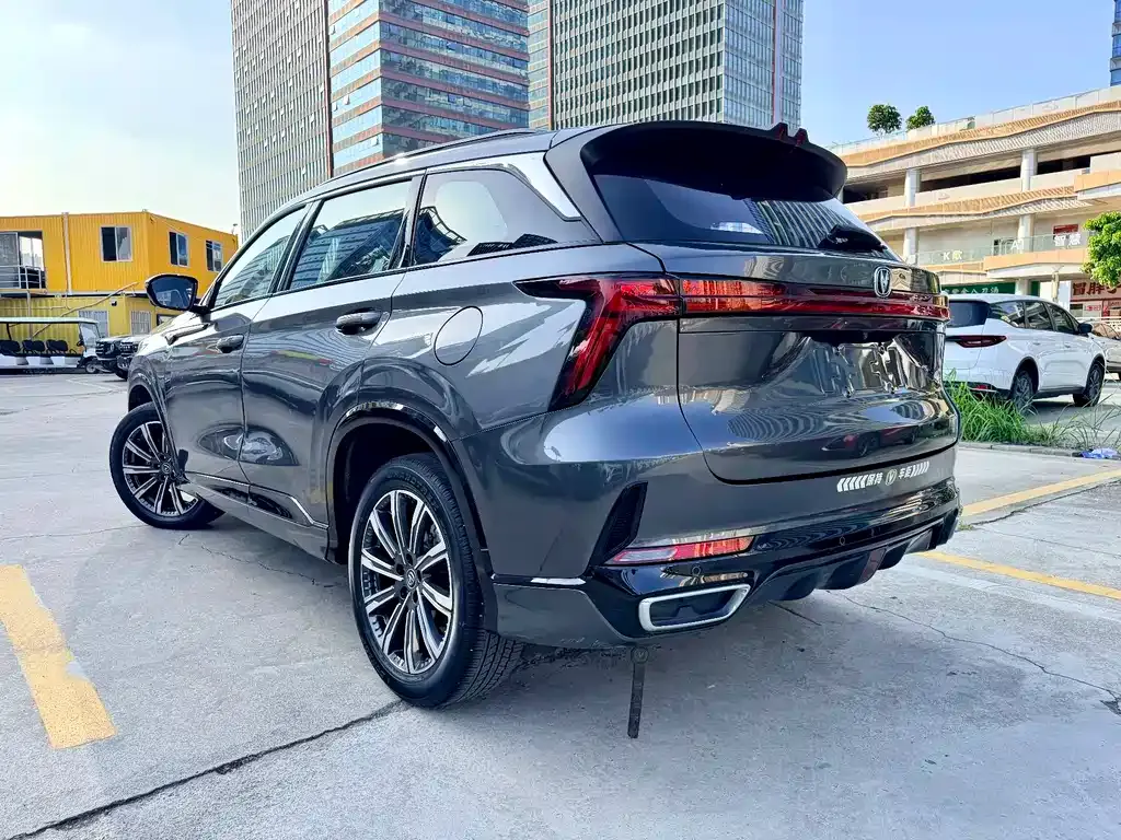 Changan CS75PLUS — фото 8