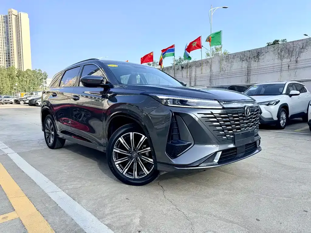 Changan CS75PLUS — фото 7