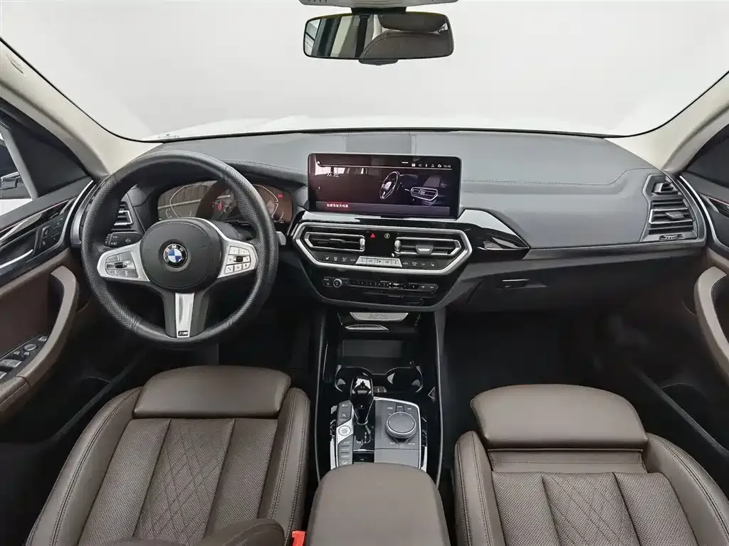 BMW X3 2024 из CN, фото 2