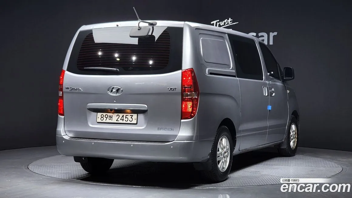 Hyundai Starex — фото 9