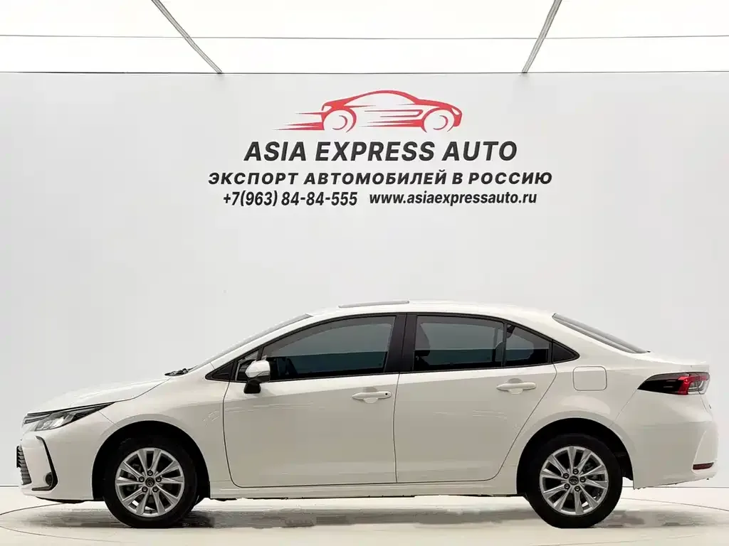 Toyota Corolla 2023 из CN, фото 7