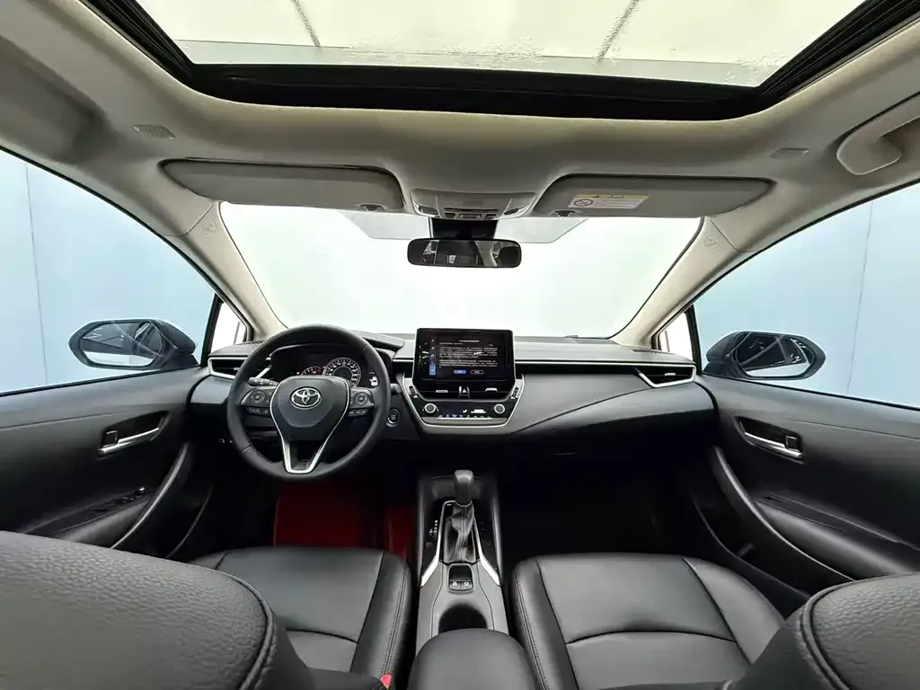 Toyota Corolla 2023 из CN, фото 10