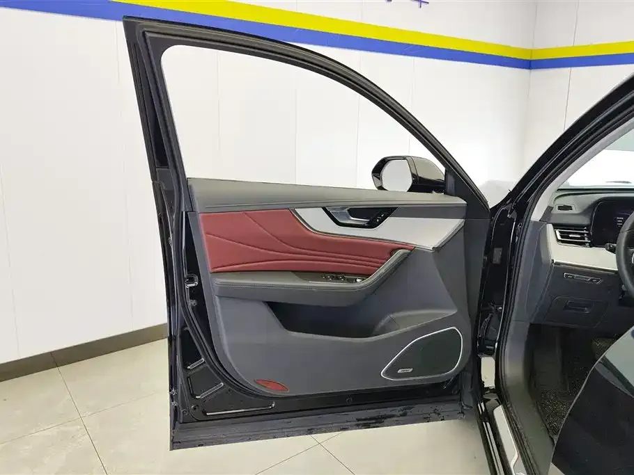 Hongqi HS5 2025 из CN, фото 2