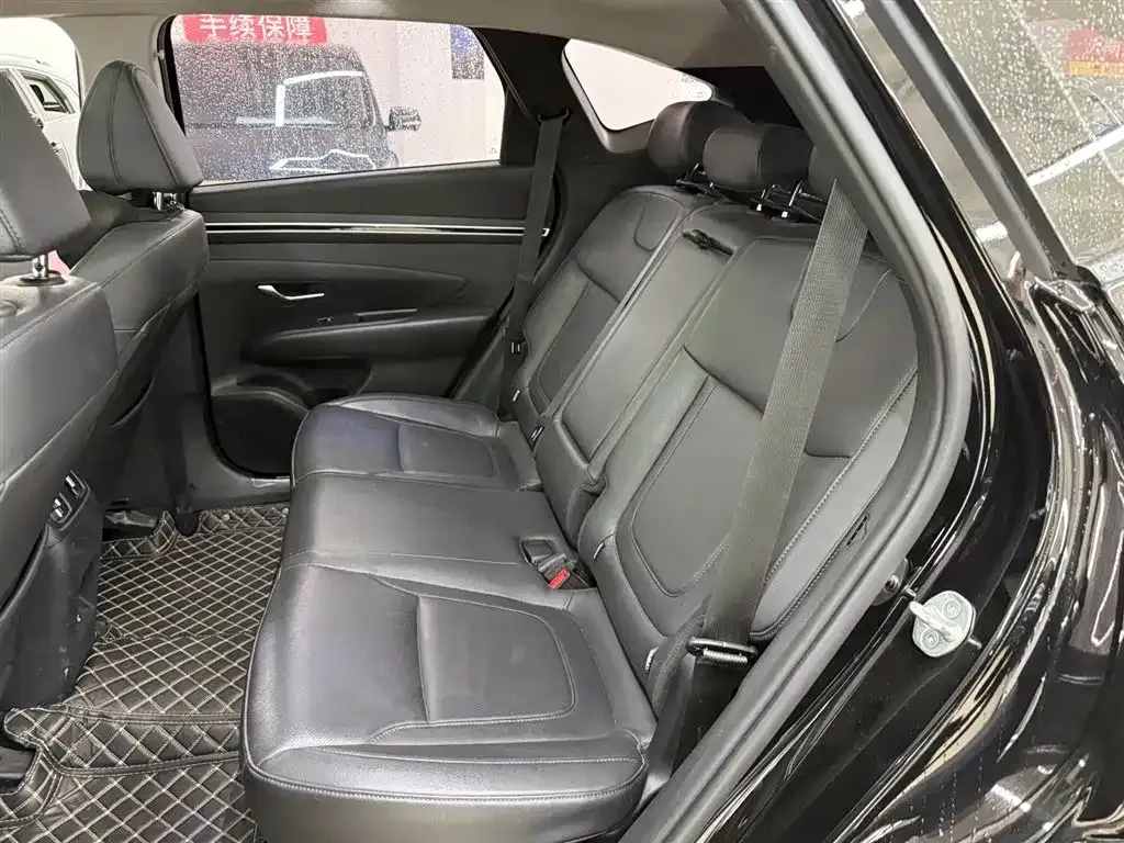 Hyundai Tucson 2023 из CN, фото 10