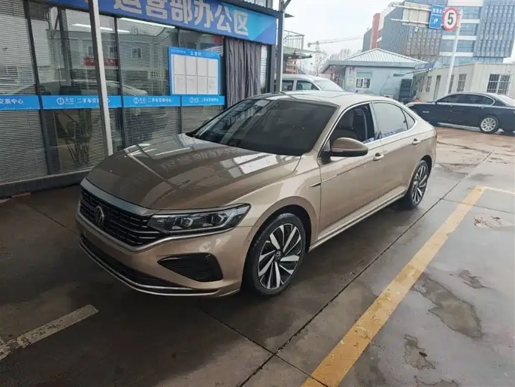 Volkswagen Passat 2022 из CN, фото 1