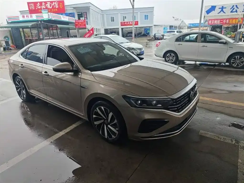 Volkswagen Passat 2022 из CN, фото 2