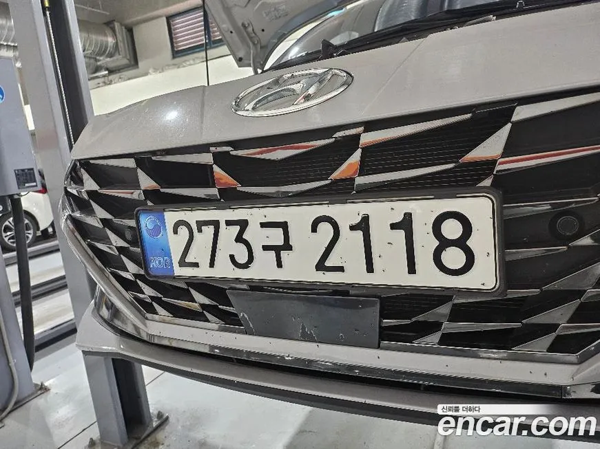 Hyundai AVANTE — фото 1